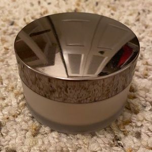 Laura Mercier glow setting powder